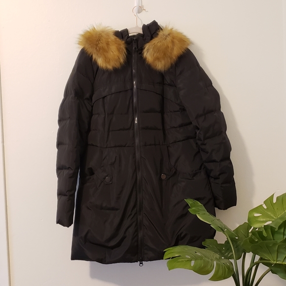 Valuker Down Coat with Fur Hood - Picture 5 of 7